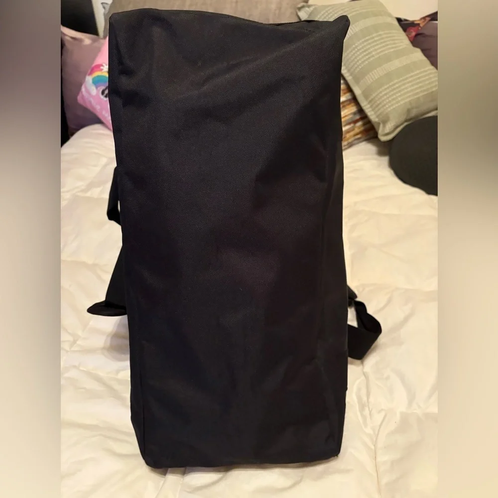 OGIO LARGE DUFFEL BAG GYM BAG TRAVEL BAG NEW